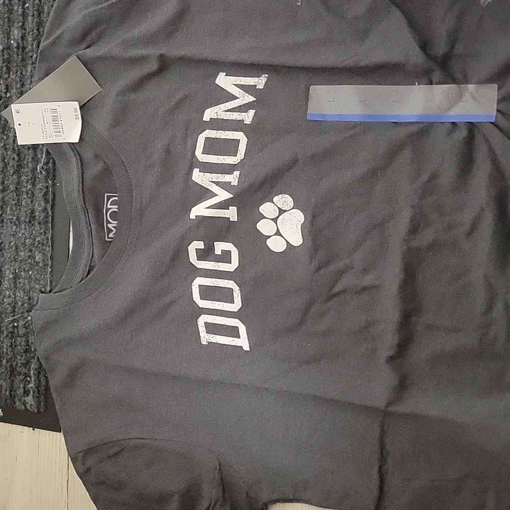 Women's Dog Mom shirt